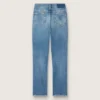 Jeans da donna a zampa corti con lavaggio medio