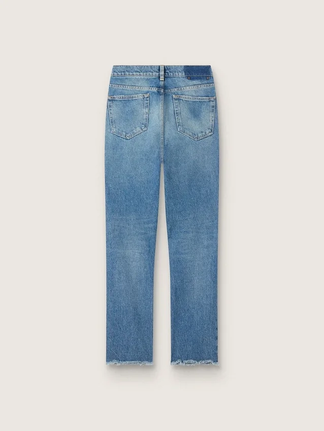 Jeans da donna a zampa corti con lavaggio medio