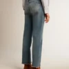 Jeans da donna a zampa corti con lavaggio medio