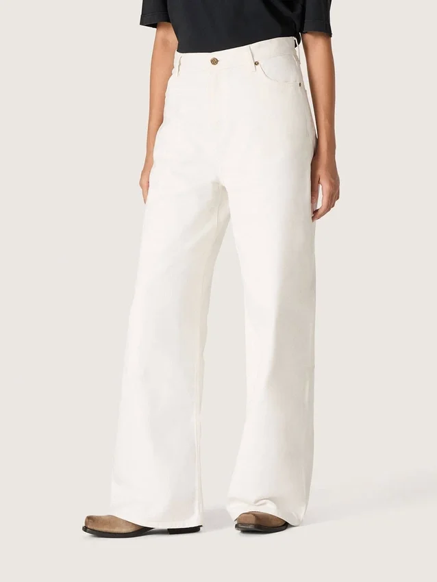 Jeans da donna Golden in stile boyfriend in denim bull bianco ottico