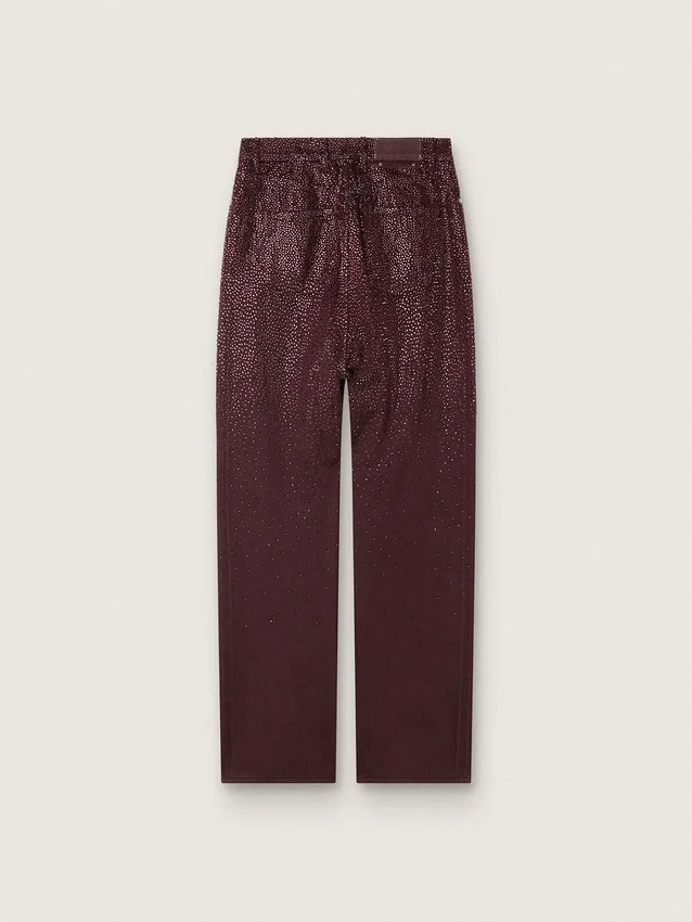Jeans da donna in denim bordeaux con cristalli sfumati