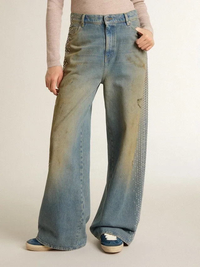 Jeans da donna modello boyfriend con effetto vissuto, lavaggio sabbia e borchie