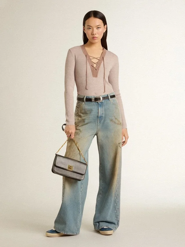 Jeans da donna modello boyfriend con effetto vissuto, lavaggio sabbia e borchie