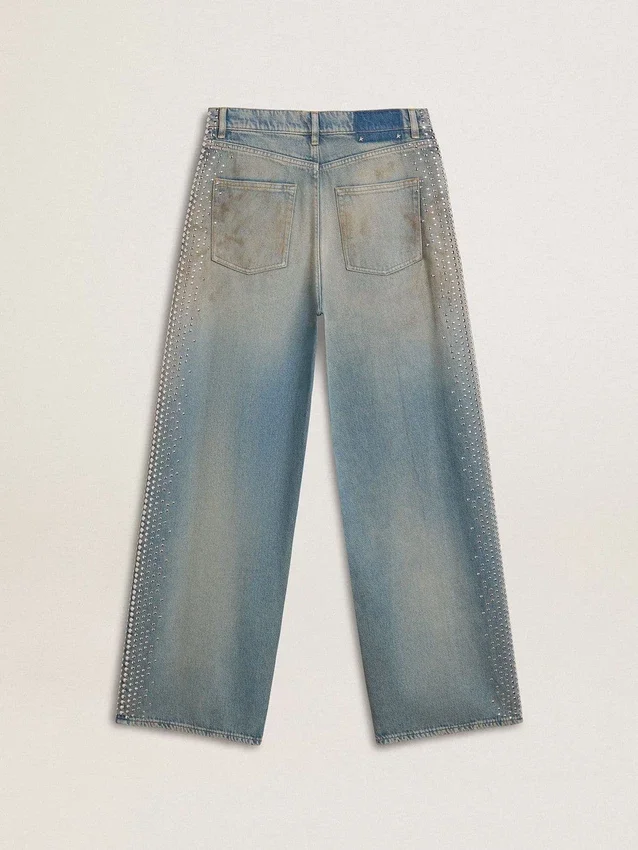 Jeans da donna modello boyfriend con effetto vissuto, lavaggio sabbia e borchie