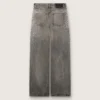 Jeans da donna modello boyfriend in denim grigio con borchie argentate effetto sfumato