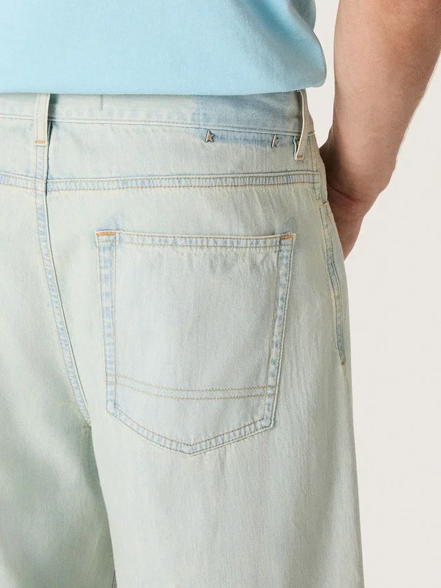 Jeans da uomo in denim azzurro