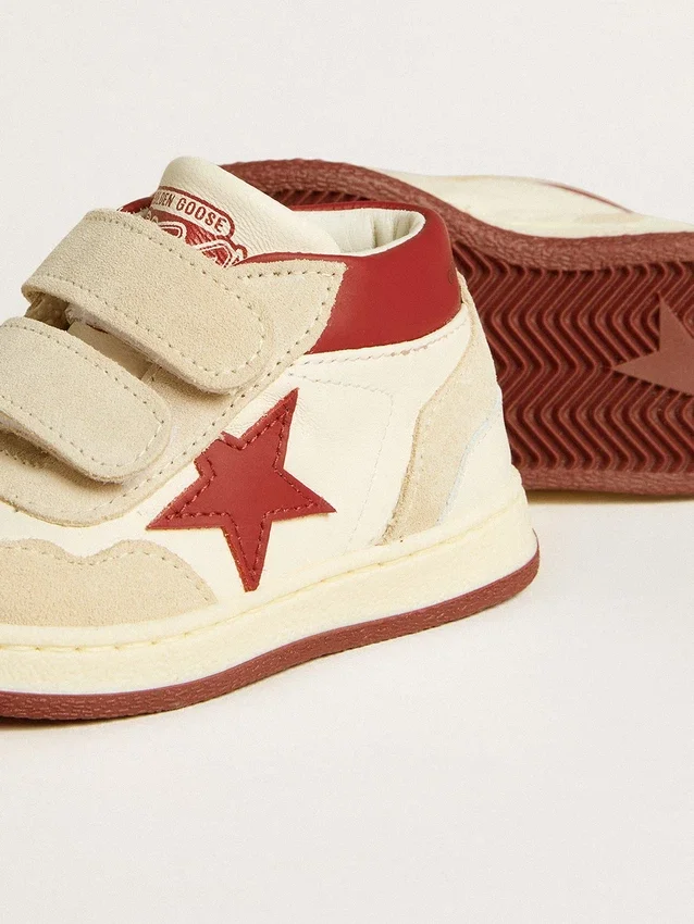 June Junior in nappa e pelle scamosciata con stella e linguetta sul tallone in pelle rossa