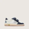 Young Ball Star in pelle bianca con stella in pelle argento metallizzato e inserti in pelle blu scuro