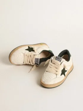 Junior Ball Star in pelle bianca con stella in pelle scamosciata verde
