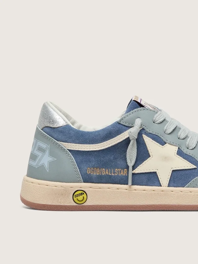 Young Ball Star in pelle scamosciata azzurra e blu denim con stella in pelle bianca