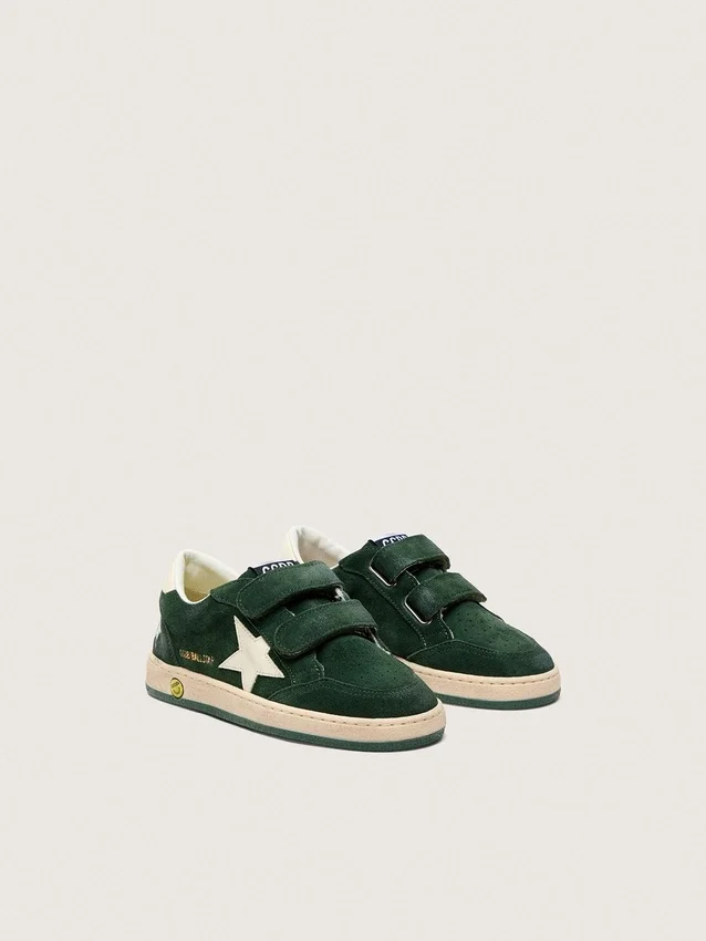 Junior Ball Star in pelle scamosciata verde bosco con stella e linguetta sul tallone in pelle color crema