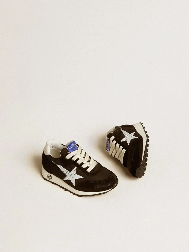 Junior Marathon in nylon nero con stella stampata e linguetta in pelle sul tallone