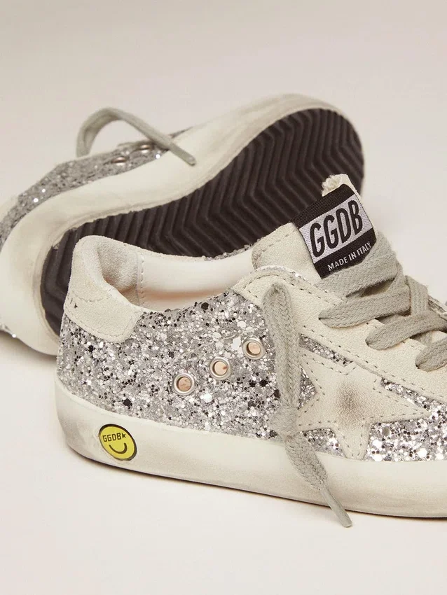Junior Super-Star con glitter argento e dettagli in pelle scamosciata