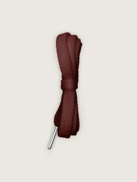 Lacci Burgundy LTD con cuori ricamati e logo a contrasto