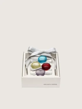 Lacci di pellami color argento con quattro ciondoli colorati