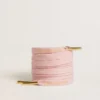 Lacci in cotone rosa con logo dorato a contrasto