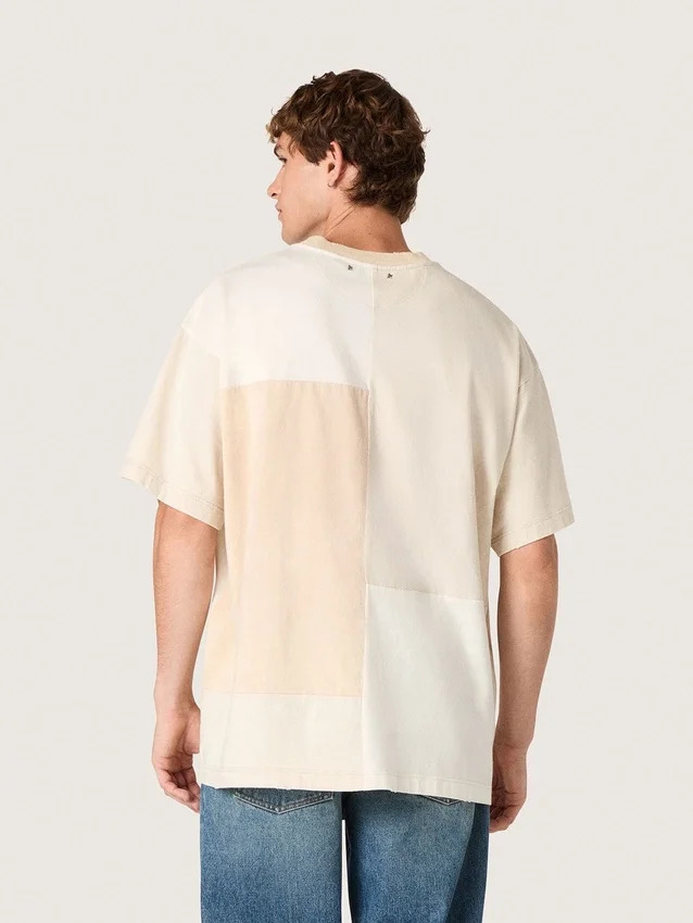 Maglietta da uomo in jersey di cotone con effetto patchwork bianco e beige