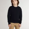 Maglione blu da bambino a girocollo con scritta “Golden” sul retro
