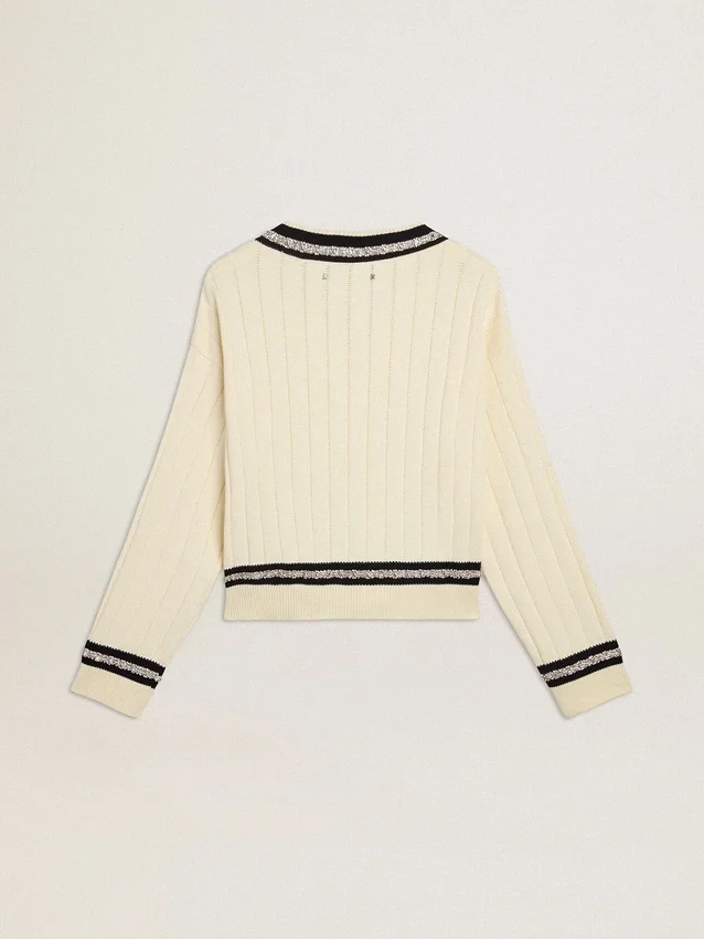 Maglione corto da donna con motivo a trecce, bordi a costine blu e cristalli
