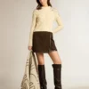 Maglione corto da donna effetto "worn-white" con cristalli decorativi