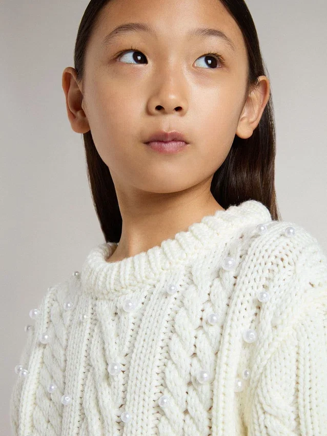 Maglione da bambina in lana bianca con perle