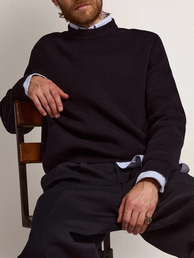 Maglione da uomo a girocollo in cotone blu scuro con logo