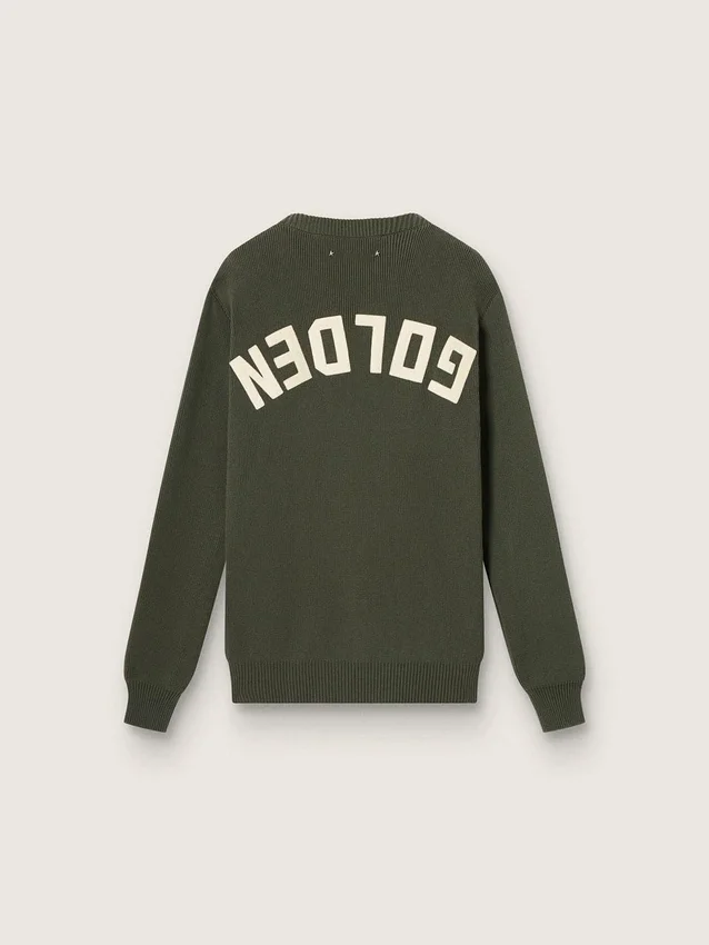 Maglione da uomo a girocollo verde militare con scritta "Golden" sul retro