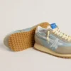 Marathon da donna con tomaia in nylon azzurro e stella blu pastello