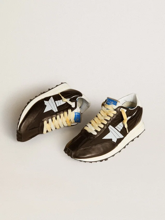 Marathon da donna con tomaia in nylon nero e stella bianca