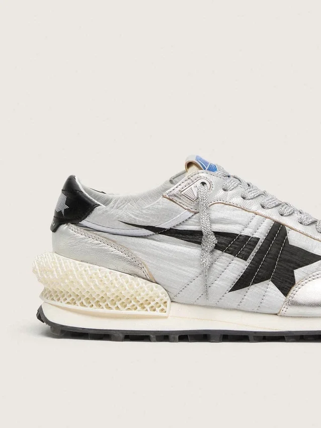 Marathon da donna con tomaia in nylon ripstop argento e stella nera