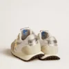 Marathon da uomo con tomaia in nylon bianco e stella argentata