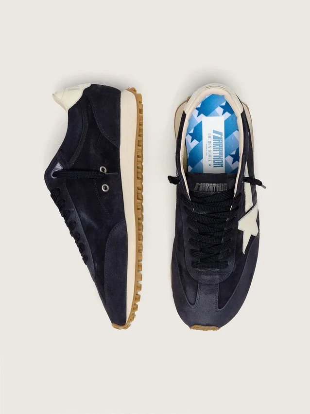 Marathon da donna in pelle scamosciata blu navy con stella e linguetta sul tallone in pelle