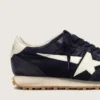 Marathon da donna in pelle scamosciata blu navy con stella e linguetta sul tallone in pelle