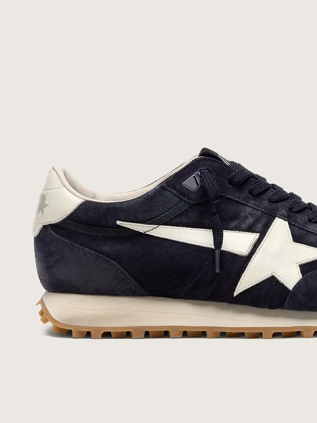 Marathon da donna in pelle scamosciata blu navy con stella e linguetta sul tallone in pelle
