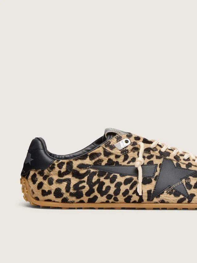 Marathon Speed da donna in pelle di cavallino con stampa leopardata beige e nera e stella in pelle nera