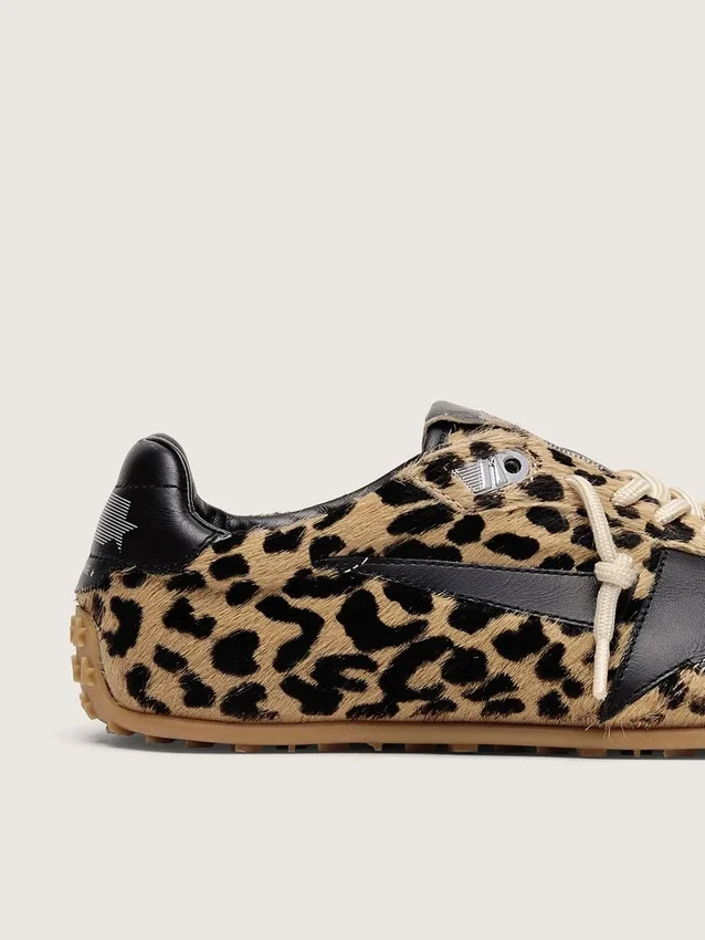 Marathon Speed da uomo in pelle di pony beige e nera con stampa leopardata e stella in pelle nera