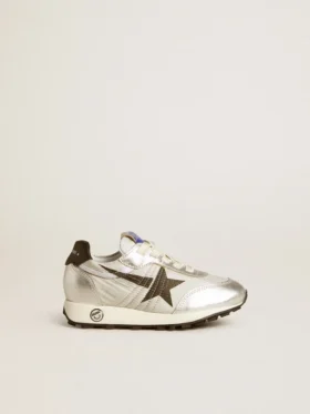 Marathon Young in nylon argento con stella nera e linguetta in pelle sul tallone