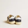 May Junior in pelle bianca e blu con stella e linguetta sul tallone in pelle