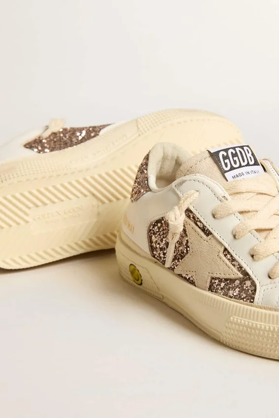 May Teen in pelle bianca e glitter oro rosa con stella in pelle scamosciata beige