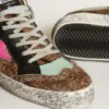 Mid Star in pelle di pony con stampa leopardata e stella in pelle fucsia