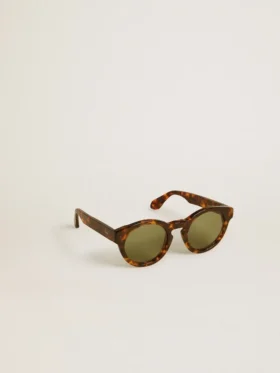 Occhiali da sole Panthos dal design squadrato con montatura marrone avana e lenti verdi