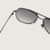 Occhiali da sole stile aviatore con montatura color metallo e lenti grigie