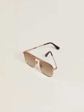 Occhiali da sole stile aviatore con montatura dorata e lenti beige