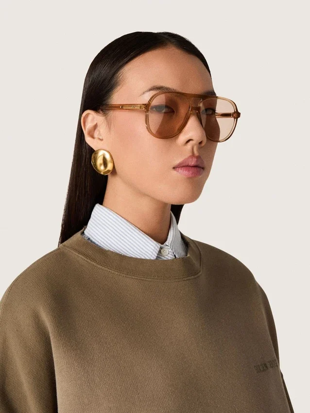 Occhiali da sole stile aviatore con montatura e lenti color miele