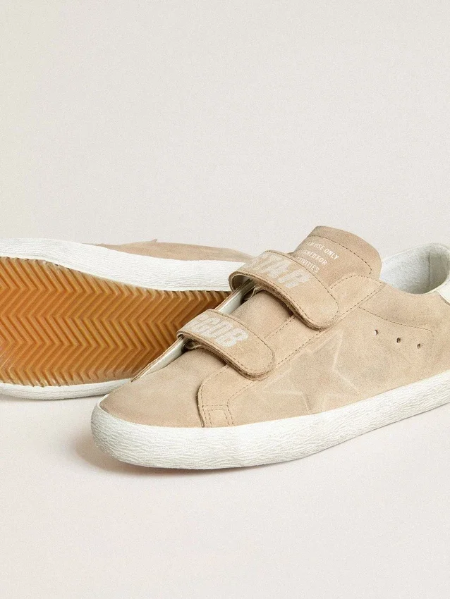 Old School da donna in pelle scamosciata beige con linguetta sul tallone in pelle bianca