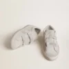 Old School da donna in pelle scamosciata grigio chiaro con stella in pelle con micro-glitter