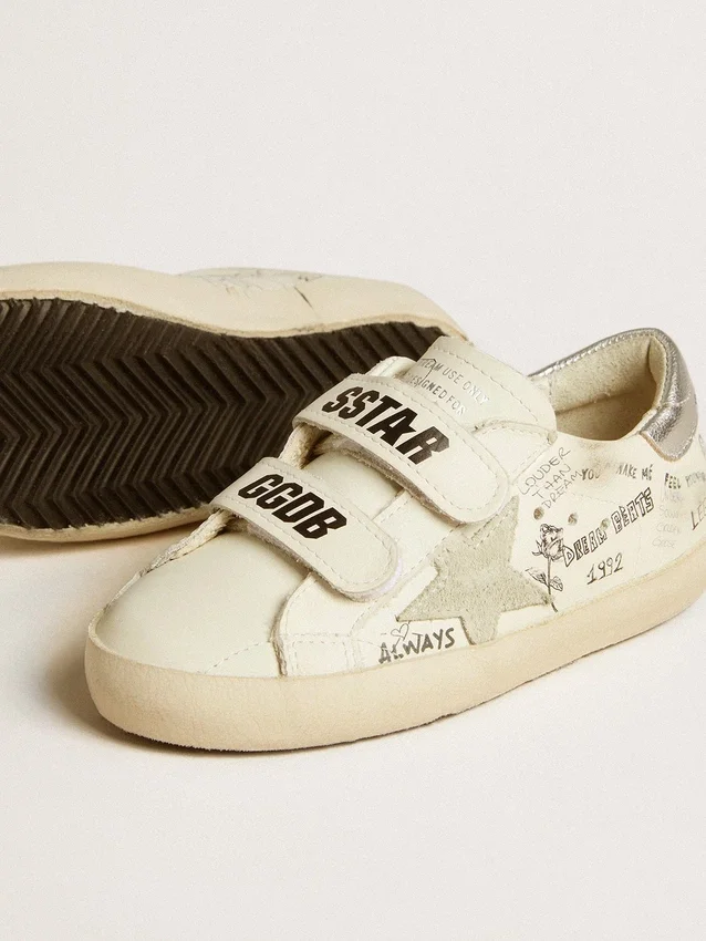 Old School Junior con stella in pelle scamosciata e linguetta sul tallone in pelle metallizzata