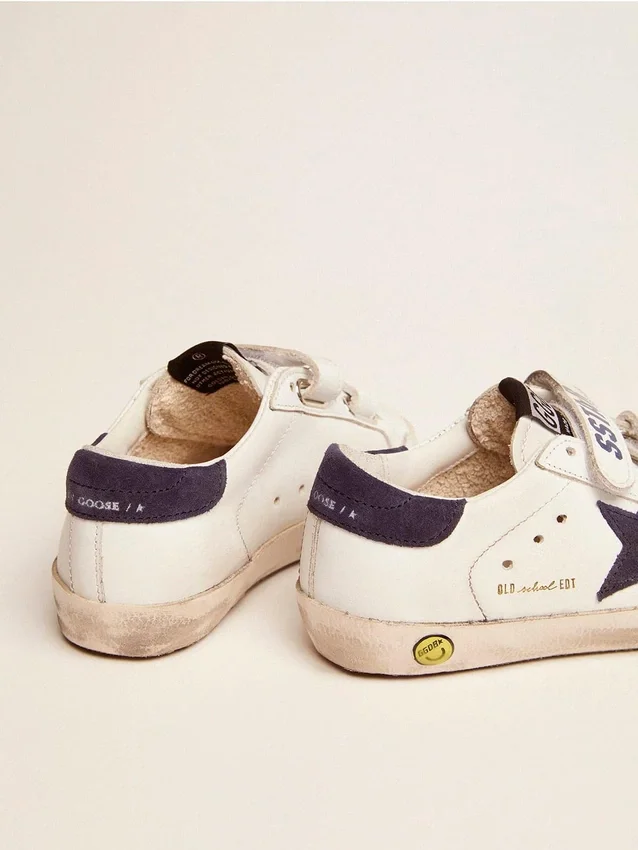 Old School Young in pelle bianca con stella in camoscio blu e linguetta sul tallone