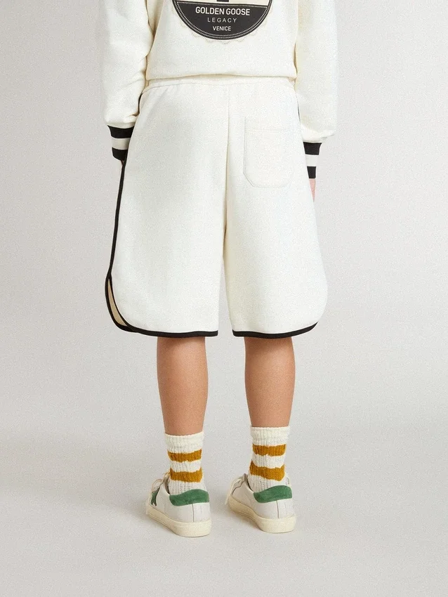 Pantaloncini bianchi per bambini con logo ricamato
