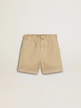 Pantaloncini da bambina color sabbia con logo ricamato